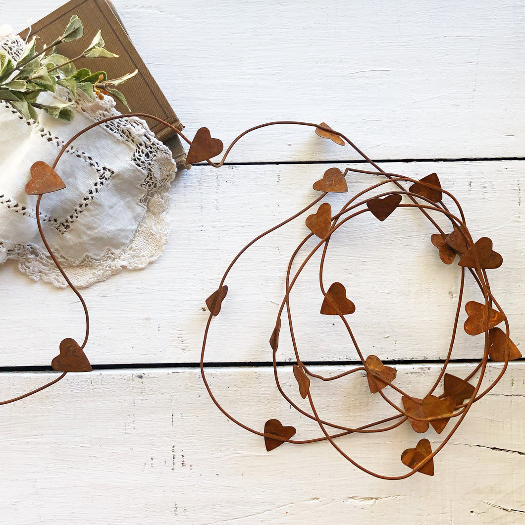 Rusty 6 ft. Rustic Small Primitive Heart Garland