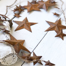 Load image into Gallery viewer, Rusty 4ft. Rustic Primitive Star Garland

